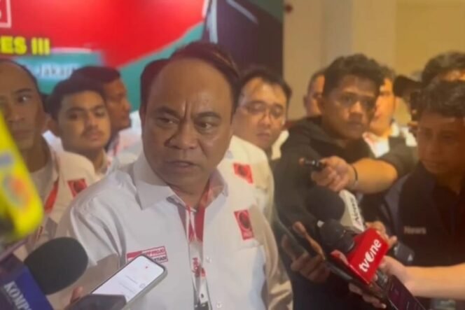 
 Kongres III Projo Digelar, Budi Arie Ajak Relawan Doakan Kesehatan Jokowi