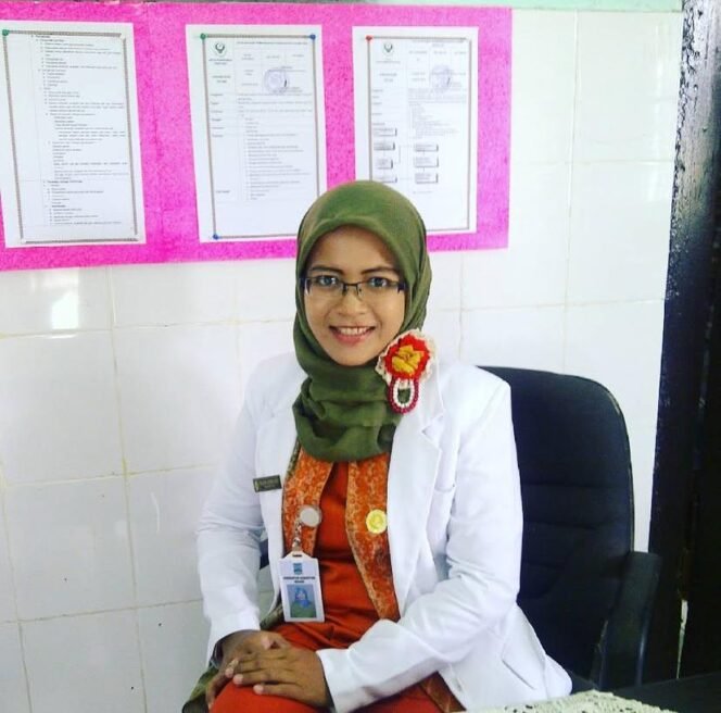 
 drg. Erlitha Azhari Dewi: Kisah Dokter Gigi yang Menginspirasi dengan Pengabdian dan Cinta