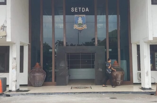 
 Kursi Eselon II Pemkab Serang ‘Diperebutkan’! Ini Daftar Nama Pelamarnya!