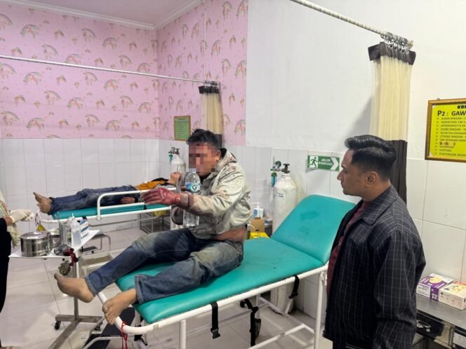 
 Aksi Heroik Polisi Ciruas Selamatkan Pelaku Curanmor dari Amukan Massa