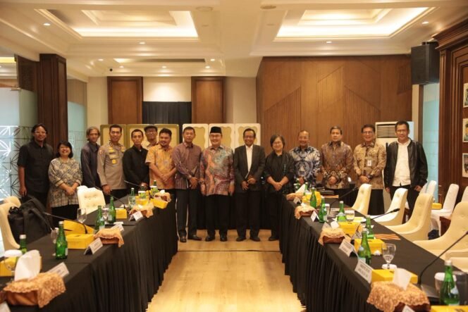 
 Sinergi Polri dan Masyarakat Sipil: Komisi Reformasi Polri Gelar Audiensi dengan Ormas