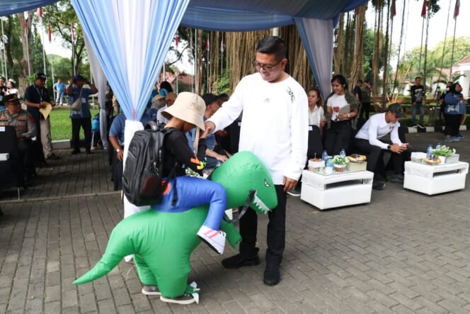 
 Gubernur Andra Soni Buka Kita Indonesia RRI Fest 2025, Tegaskan Banten sebagai Daerah Kaya Sejarah dan Peradaban