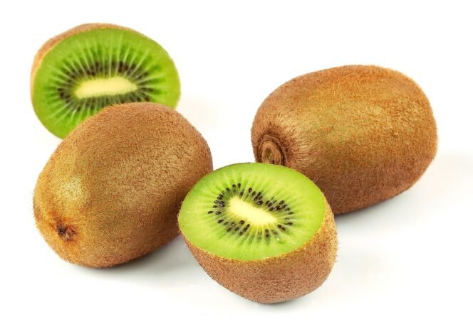 
 Rahasia Kiwi Terungkap: Buah Super untuk Kesehatan dan Kecantikan Alami