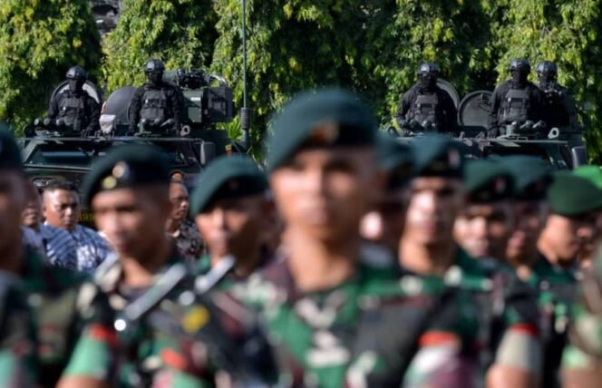 
 TNI AD Perketat Pengamanan Kilang Pertamina Cilacap dengan Dikerahkannya 110 Prajurit