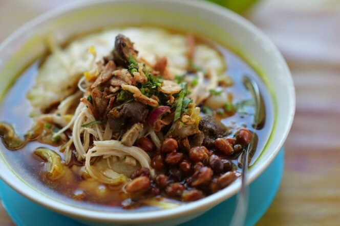 
 12 Sarapan Indonesia Terbaik Versi Dunia: Dari Bubur Ayam Hingga Gado-Gado