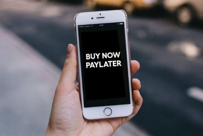 
 OJK Perketat Aturan Paylater demi Stabilitas Keuangan dan Perlindungan Konsumen