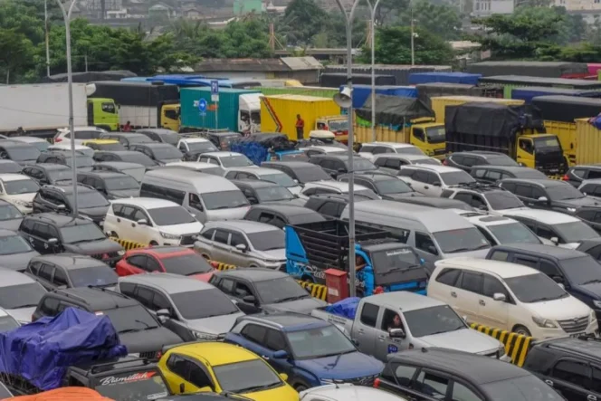 
 Pengusaha Ungkap Akar Masalah Kemacetan di Penyeberangan Kapal Feri