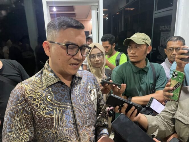 
 Pemprov Banten Genjot Pendapatan 2025, Optimalkan Pajak Kendaraan hingga Alat Berat