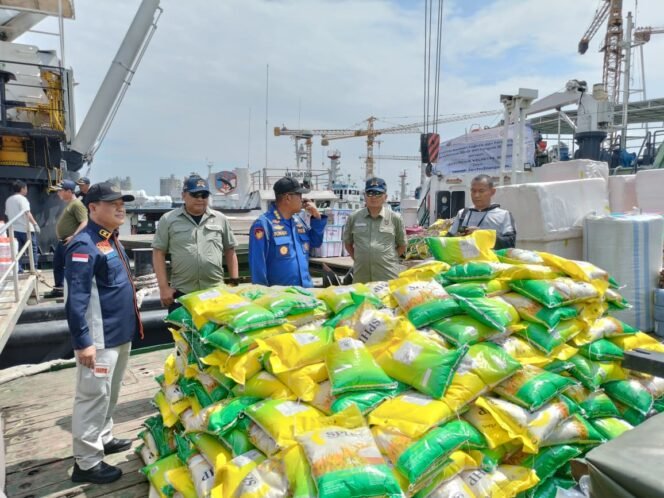 
 Alumni Akpol 1990 Salurkan Bantuan Besar untuk Korban Banjir Bandang dan Longsor di Aceh Tamiang