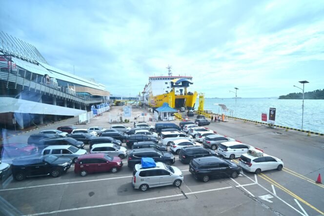 
 ASDP Optimalkan Mobilitas Jelang Nataru, Sistem Pengalihan Kendaraan dan Geofencing Diperketat di Sumatera–Jawa–Bali