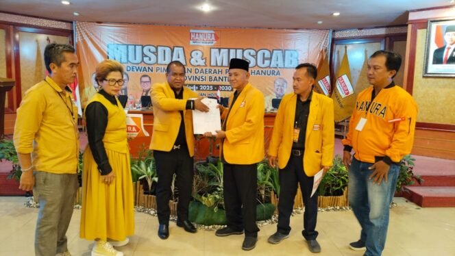 
 Agus Fahrudin Resmi Pimpin Hanura Banten, Struktur Partai Dibenahi hingga Anak Ranting