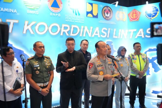 
 Operasi Lilin 2025, Polri Pastikan Natal dan Tahun Baru Berjalan Aman, Nyaman, dan Damai