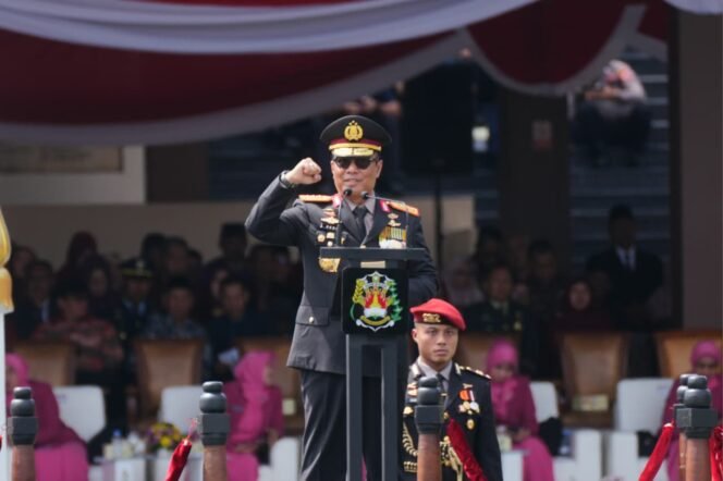 
 Wakapolri Tekankan Profesionalisme Perwira Baru Polri