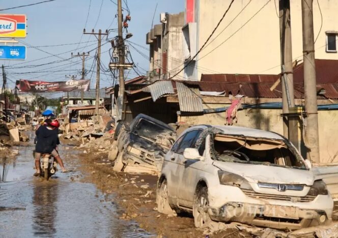 
 Bencana Dahsyat di Sumatra: Ribuan Warga Mengungsi dan Infrastruktur Hancur