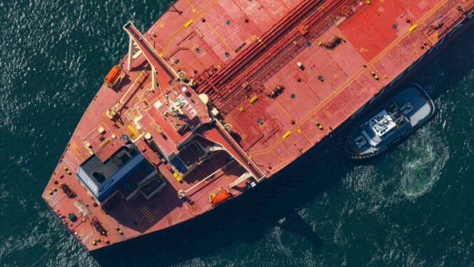 
 Kapaltanker Minyak Rusia Menumpuk di Lepas Pantai China, Gejolak Pasar Global Terjadi