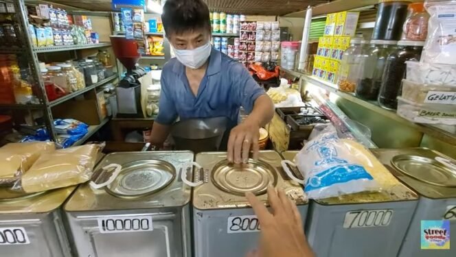 
 5 Toko Kopi Legendaris yang “Nyempil” di Pasar, Bikin Nostalgia Pecinta Kopi