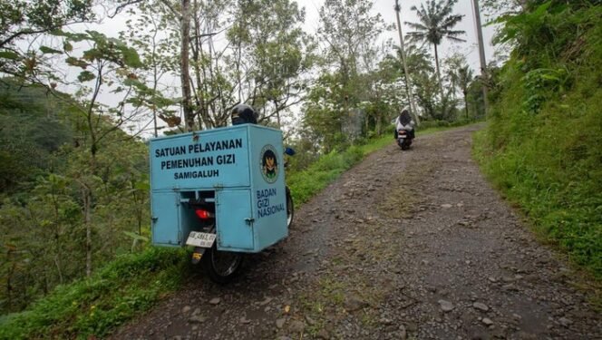 
 Motor Jadi Andalan Distribusi MBG Menembus Pegunungan Menoreh