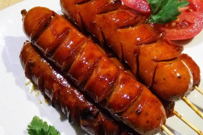 
 Sosis Bakar Bumbu BBQ: Gurih, Smokey, dan Juicy, Menu Favorit Keluarga